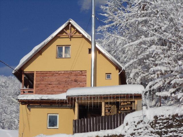 Complex Summertime Hotell Cavnic Eksteriør bilde